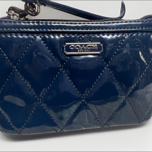COACH Poppy Quilted Cobalt Blue Gloss Small Wristlet, NWT & Dustbag - Picture 1 of 16